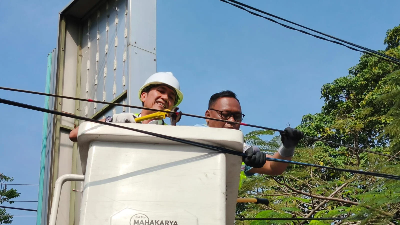 Pemkot Palembang Mulai Tata Kabel Internet di Tiga Ruas Jalan