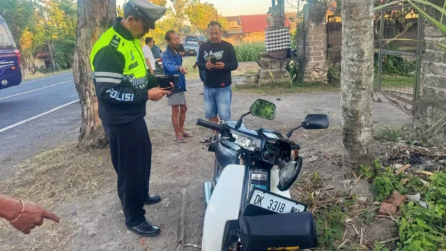 Pengendara Motor Alami Patah Tulang usai Alami Tabrak Lari Bus di Jembrana