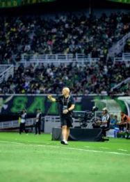 Piala Presiden 2026: Bernardo Tavares Tak Puas Meski Persebaya Taklukkan Persija 1-0