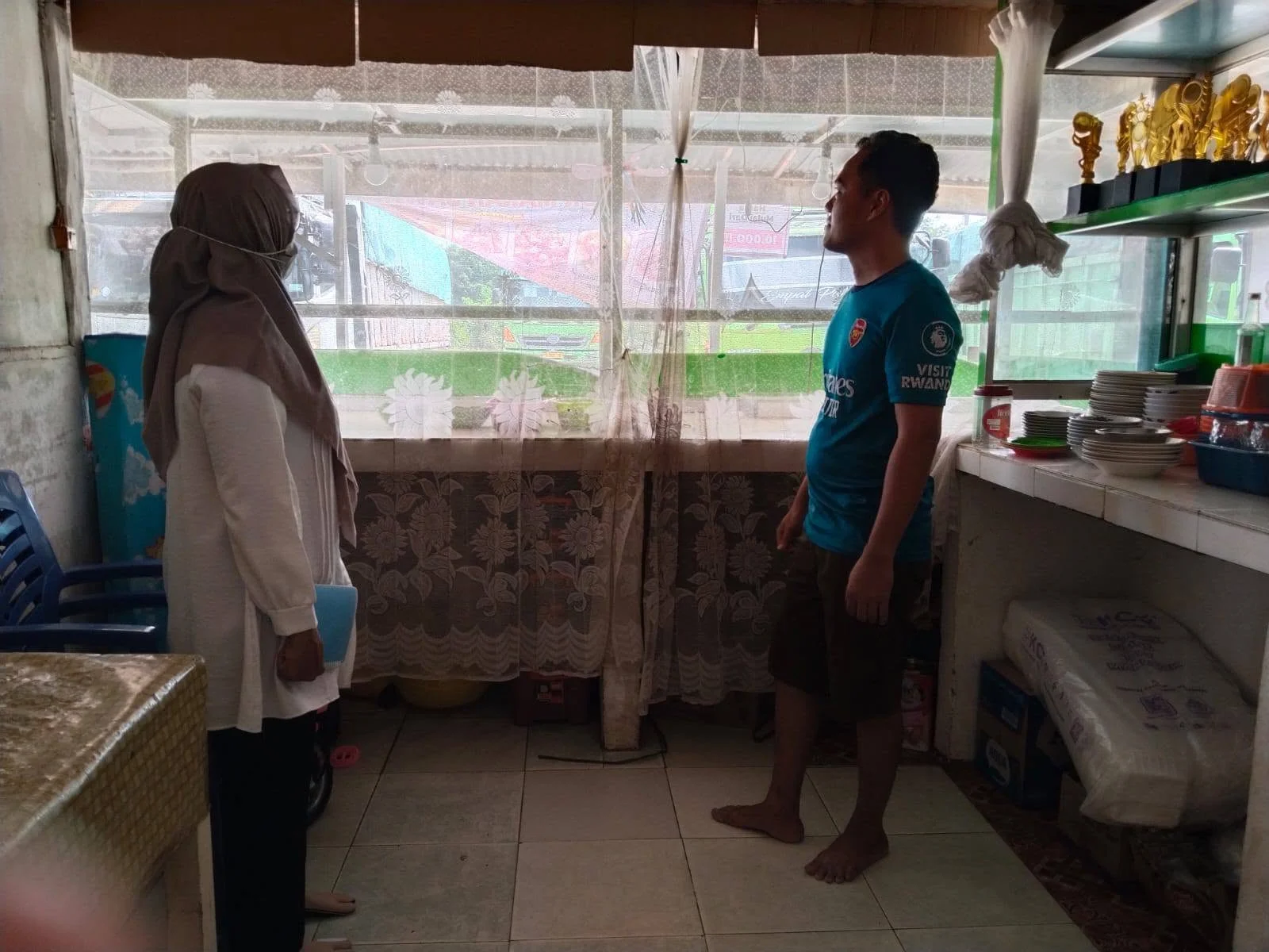 Puskesmas Way Tuba Lakukan IKL di Rumah Makan Sawit Asri 4