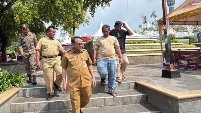 Plt Bupati Candra Soroti Kebersihan di Kawasan Pekan Kreasi