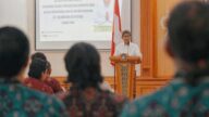 Bupati Badung, I Wayan Adi Arnawa saat membuka Bimtek Peningkatan Kapasitas Kaling dan Kelian Banjar Dinas se-Kecamatan Kuta Utara, pada Selasa (18/8/2026).