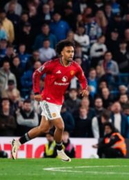 Fiorentina Layangkan Tawaran, Joshua Zirkzee Berpeluang Tinggalkan Manchester United