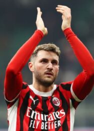 AC Milan Belum Rela Lepas Santiago Gimenez ke Porto