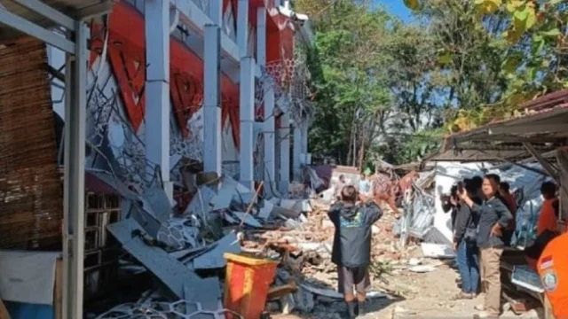Gempa M7,7 Guncang NTT, Lima Bandara dan Dua Pelabuhan Rusak, 31 Gempa Susulan Tercatat