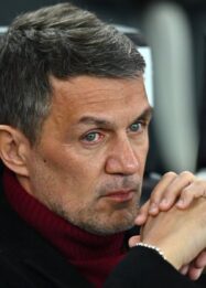 Berakhir Terlalu Cepat, Paolo Maldini Dipercaya Bisa Merevolusi Sepak Bola Italia