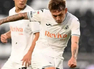 Birmingham City Tuntaskan Transfer Setelah Kemenangan di Tengah Kekacauan di Swansea