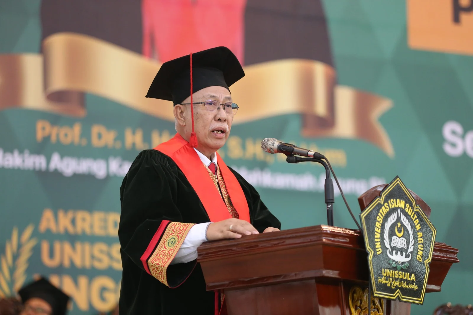 Guru Besar Hukum Universitas Islam Sultan Agung (Unissula) Semarang, Prof. Yehezkiel Minggus Tiranda
