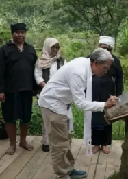 Terdesak Permukiman, Lima Primata Jawa Ditemukan Hidup Bersama di Alam Megamendung Bogor