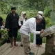 Terdesak Permukiman, Lima Primata Jawa Ditemukan Hidup Bersama di Alam Megamendung Bogor