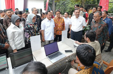 Mendagri Perkuat Keamanan Siber untuk Penerapan Digitalisasi Akta Kelahiran