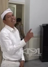 Menginap di Keuskupan Ruteng, Dedi Mulyadi Kelakar Tidur di Hotel Bintang 8 Saat Pantau Gempa Flores