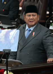 Prabowo Sapa Siswi Merauke Suatu Saat Anak Papua Akan Pimpin Negeri Ini
