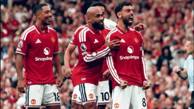 Reaksi Carrick Usai MU Bantai Ipswich di Old Trafford