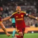 Roma Bantai Fiorentina 4-0, Malen Borong Tiga Gol