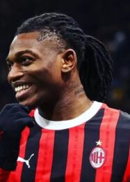 Tawaran yang Datang untuk Leao Terlalu Murah, Milan Tolak Mentah-mentah Galatasaray