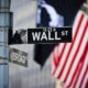 Wall Street Ditutup Melemah, Investor Cermati Data Pekerjaan AS