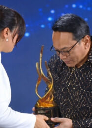 Pemkab Pati menerima apresiasi sebagai Daerah Peduli Inovasi Ekonomi Kreatif