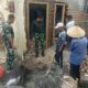 Koramil 0825/13 Singojuruh monitoring proses perampingan sekaligus pelebaran akses jalan
