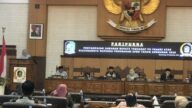 Bupati Ipuk Fiestiandani menyampaikan Jawaban Bupati terhadap PU Fraksi DPRD Banyuwangi