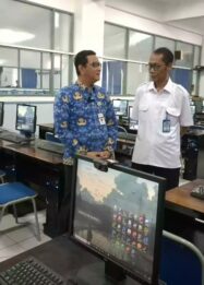 Timsel calon anggota KI Jateng lakukan pengecekan kesiapan laboratorium komputer Udinus