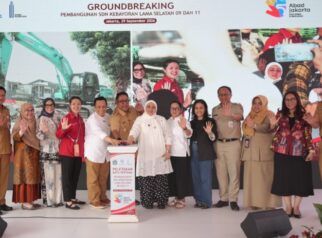Pembangunan dua sarana pendidikan ditandai groundbreaking yang dilakukan Wagub DKI Jakarta, Rano Karno