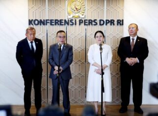 Ketua dan para Wakil Ketua DPR RI