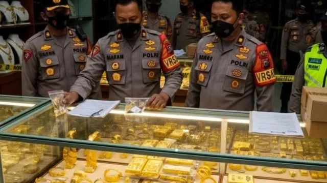 Bareskrim Geledah Toko Emas di Cikini Terkait Dugaan Jaringan Emas Ilegal China
