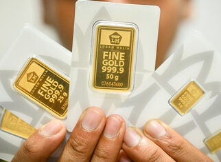 Dalam Sepekan, Harga Emas Antam Turun Rp15.000, Cek Harga Terbarunya