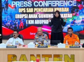 Kapolda Banten, Irjen Pol Hengki memimpin konferensi pers hasil pemeriksaan penemuan jenazah di perairan Pulau Enggano