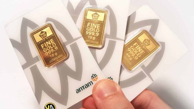 Harga Emas Hari Ini Kompak Bergerak Berlawanan: Antam Naik Tipis, Galeri24 Turun