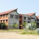 Sidang Roy Suryo dan Dokter Tifa di PN Jaktim, Pendukung Bentangkan Spanduk 'Adili Jokowi'