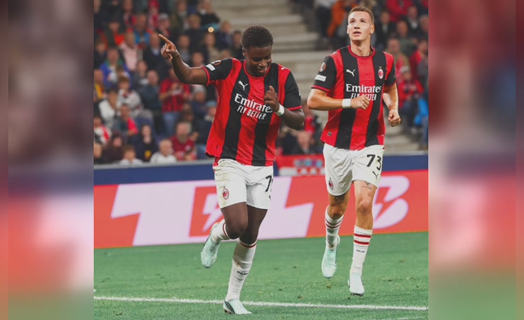 Alphadjo Cisse mencetak hat-trick spektakuler