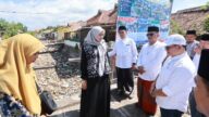 Bupati Ipuk saat meninjau kawasan Sungai Kalimati