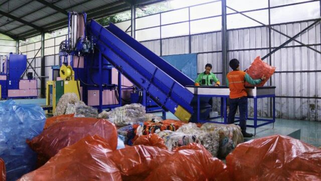 DLH DKI Jakarta Buka 264 Lowongan Padat Karya Penanganan Sampah