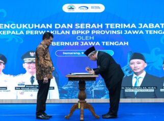 Gubernur Jateng, Ahmad Luthfi saat menghadiri pengukuhan Kepala Perwakilan BPKP Jateng, Ayi Riyanto
