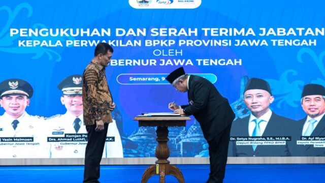 Gubernur Jateng, Ahmad Luthfi saat menghadiri pengukuhan Kepala Perwakilan BPKP Jateng, Ayi Riyanto