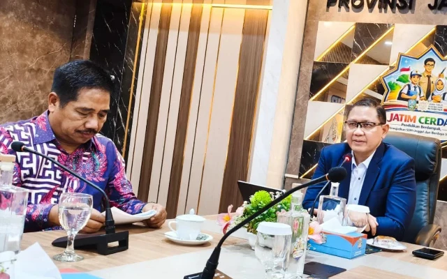 Kepala Dindik Jatim, Aries Agung Paewai