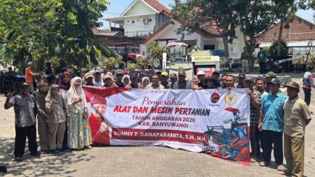 Sebanyak 26 unit alsintan disalurkan kepada 23 poktan di Kabupaten Banyuwangi