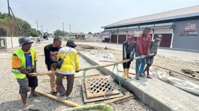 Percepat penyelesaian proyek pembangunan frontage road