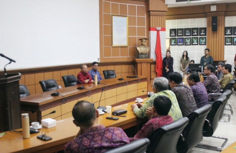 Gubernur Bali, I Wayan Koster saat meninjau psikotes