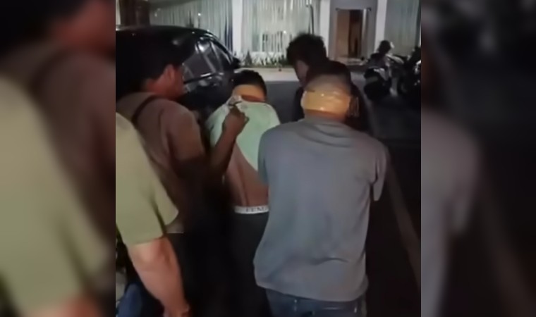 Kurang dari 24 Jam, Polisi Berhasil Ringkus 2 Pelaku Perampokan Toko Emas di Jember di Jember