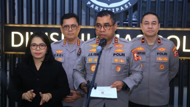 Kepala Divisi Humas Polri, Irjen Pol Johnny Eddizon Isir