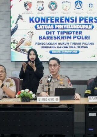 Konferensi pers pengungkapan penyelundupan ribuan burung ilegal