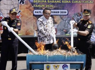 Pemusnahan barang bukti rokok ilegal