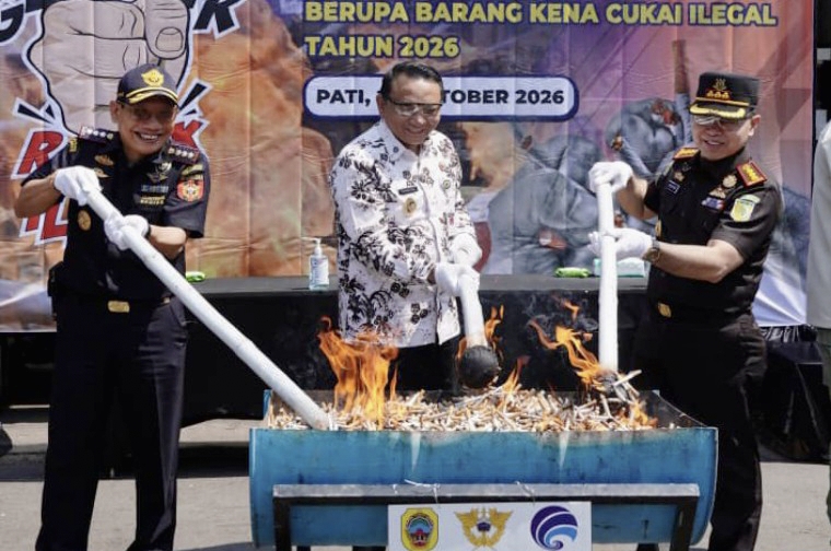 Pemusnahan barang bukti rokok ilegal