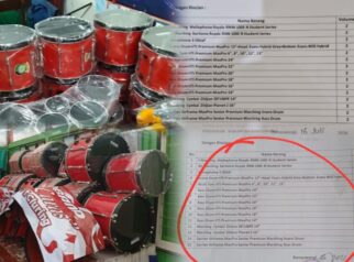 Dalam Rencana Umum Pengadaan (RUP), spesifikasi alat drumband tersebut seharusnya bermerek MaxPro. Namun pihak sekolah justru menerima alat bermerek Evans.
