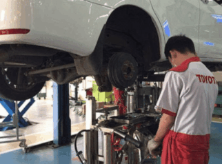 Pengecekan kaki-kaki mobil