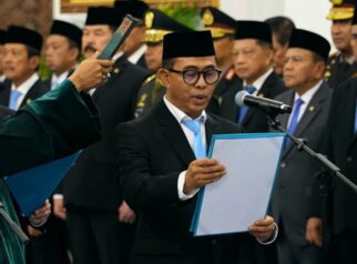 Pengucapan sumpah Nuzran Joher sebagai Ketua Ombudsman Republik Indonesia (RI)