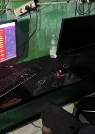 Polda Jateng Bongkar Dugaan Judi Online di Warnet Semarang